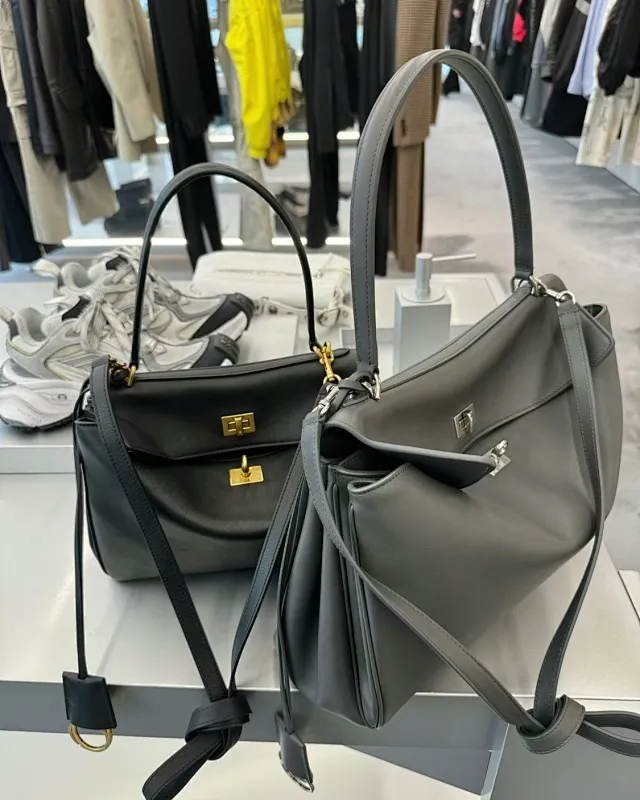 All Categories Balenciaga Women's Bags (Balenciaga) Balenciaga 2211