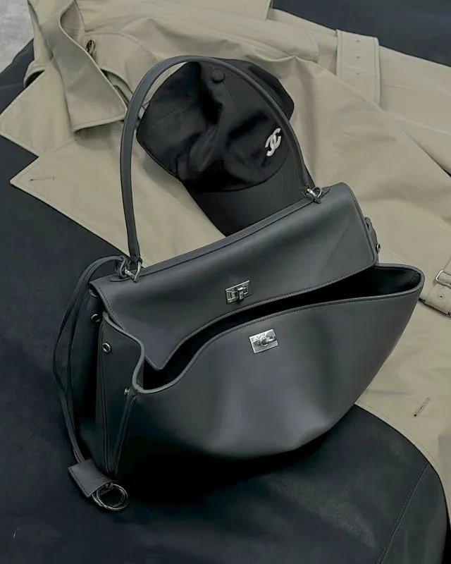 All Categories Balenciaga Women's Bags (Balenciaga) Balenciaga 2211