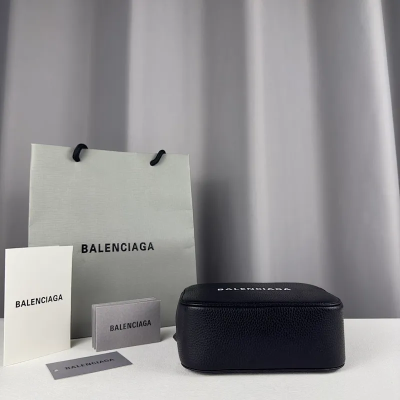 All Categories Balenciaga Women's Bags (Balenciaga) Balenciaga 2020