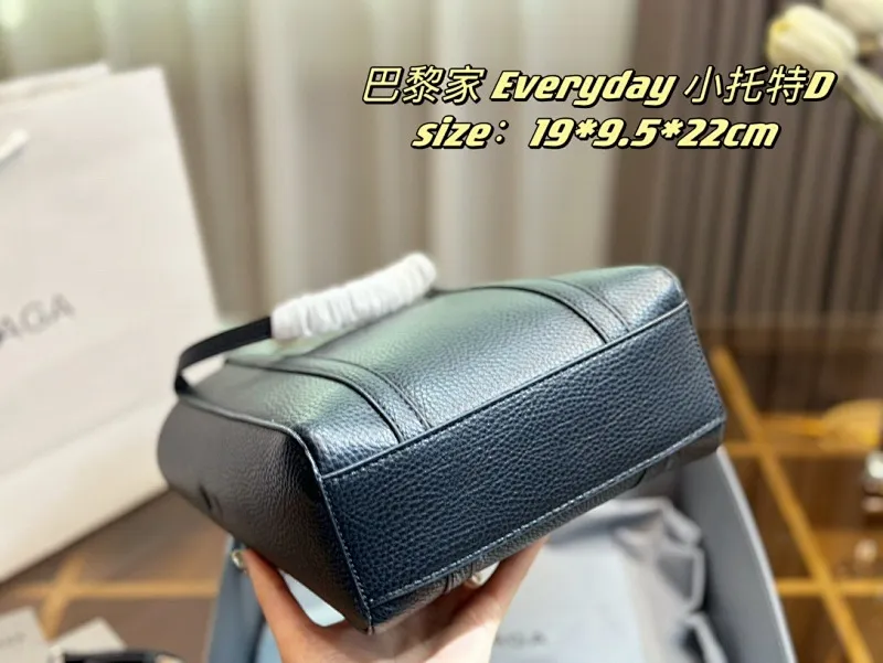 All Categories Official Website "Brand Women's Bags" Women's Bags 💙 BALENCIAGA 2024 Official Website New Balenciaga Tote Bag