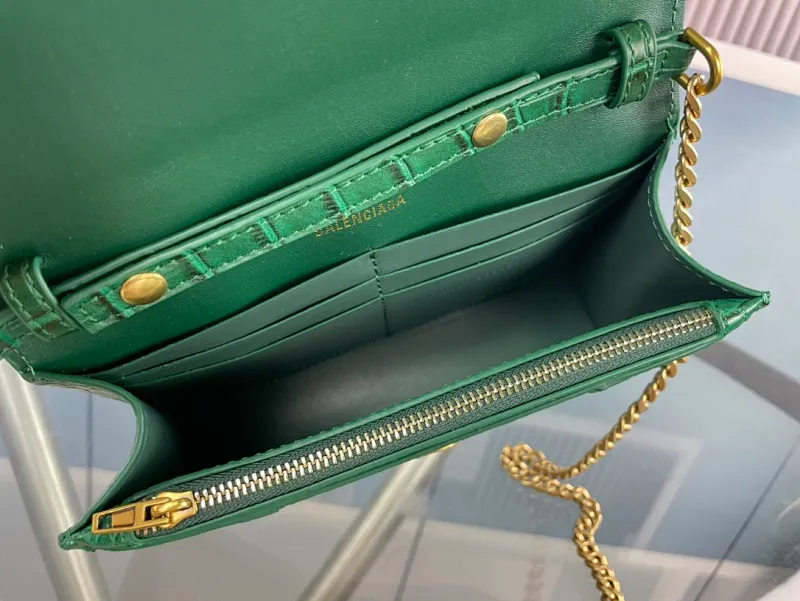 All categories Official website "Brand Women's Bags" Women's Bags 💙 BALENCIAGA 2023 latest Balenciaga crossbody bag