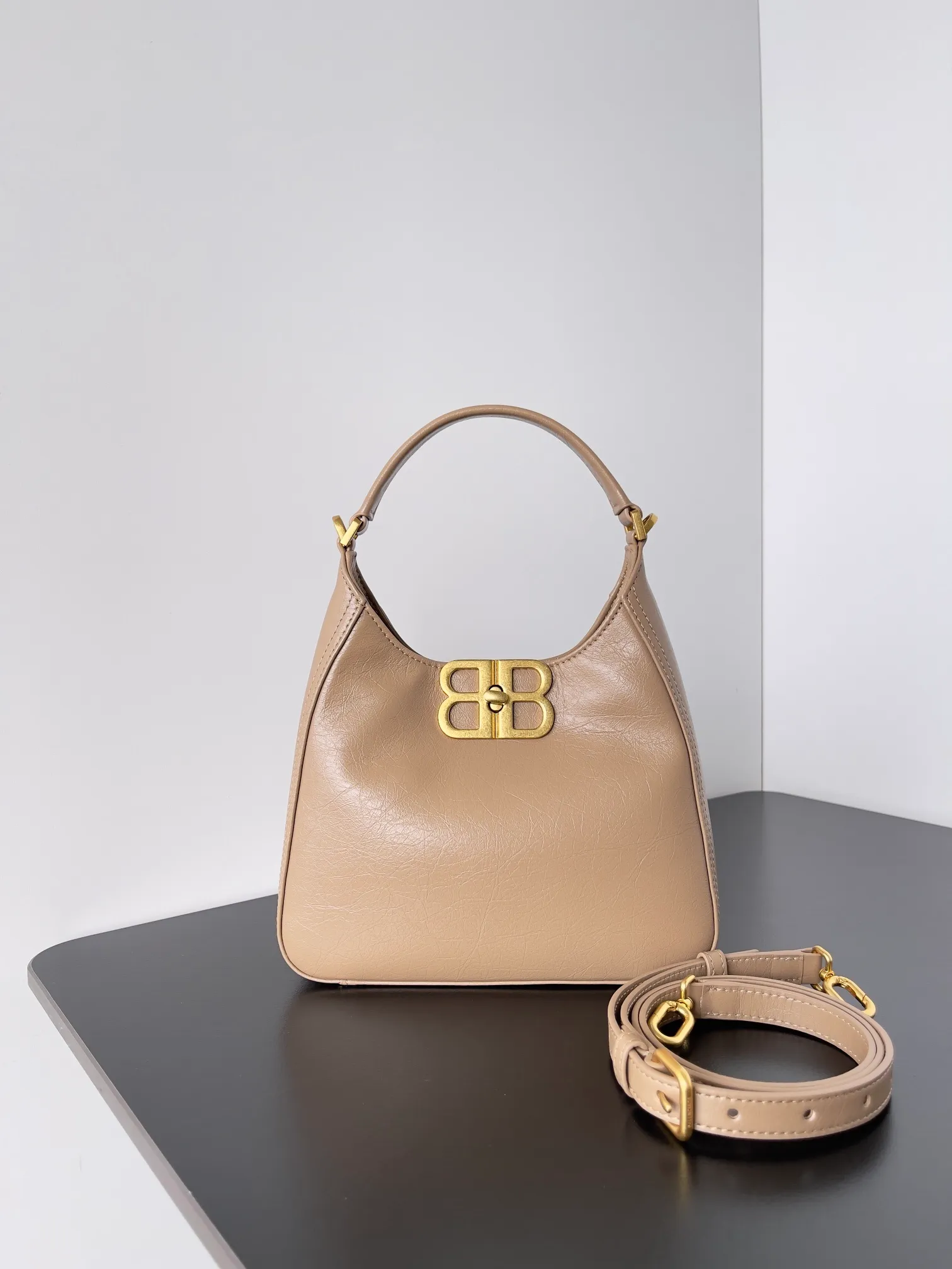 All Categories Balenciaga Women's Bags (Balenciaga) Balenciaga 2205