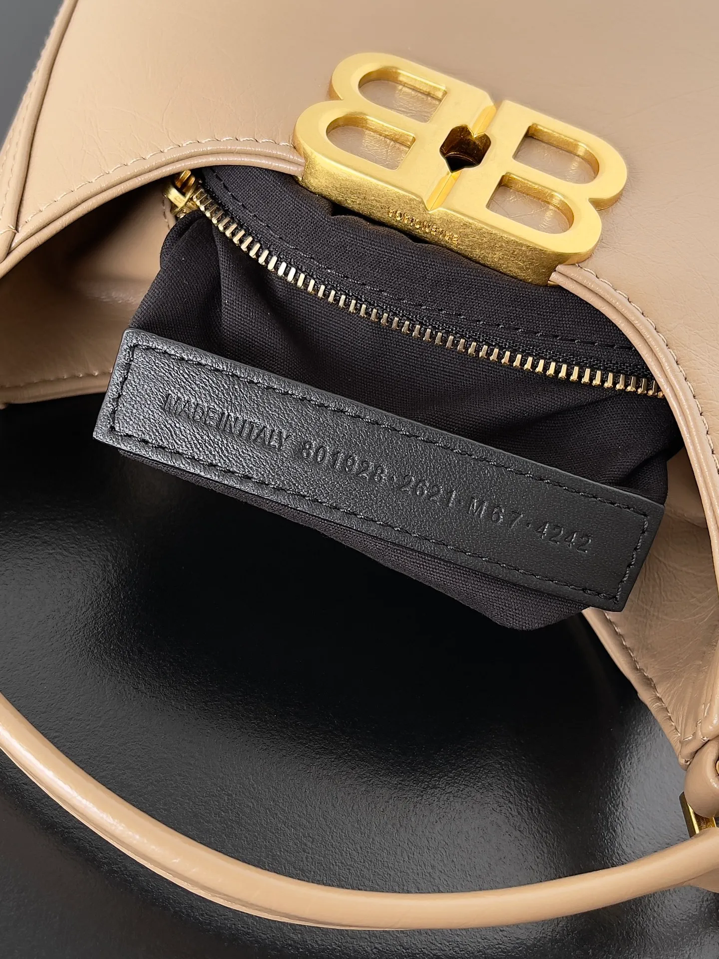 All Categories Balenciaga Women's Bags (Balenciaga) Balenciaga 2205