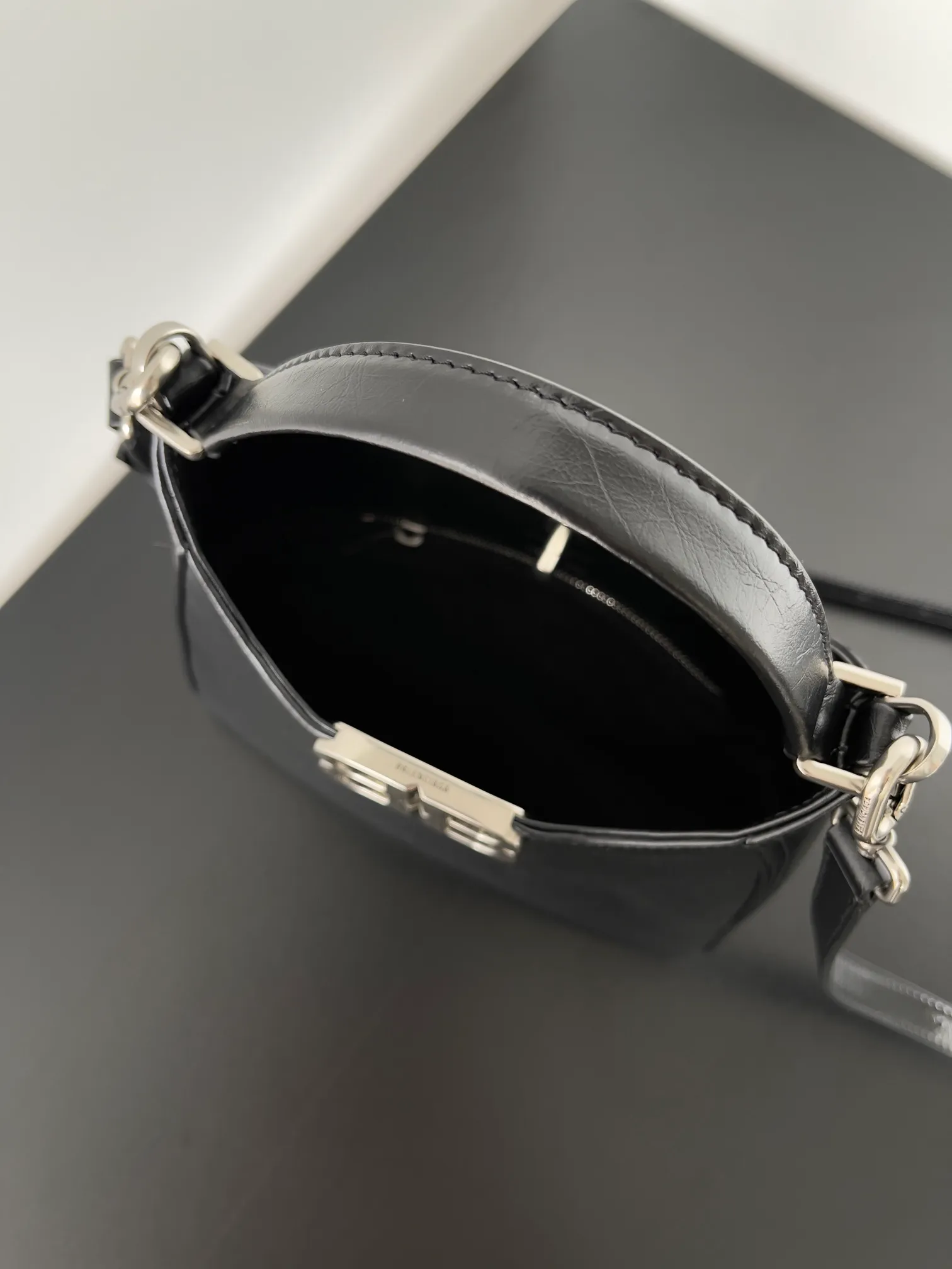 All Categories Balenciaga Women's Bags (Balenciaga) Balenciaga 2205