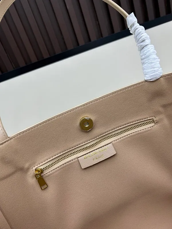 All Categories Balenciaga Women's Bags (Balenciaga) Balenciaga 6002 Large