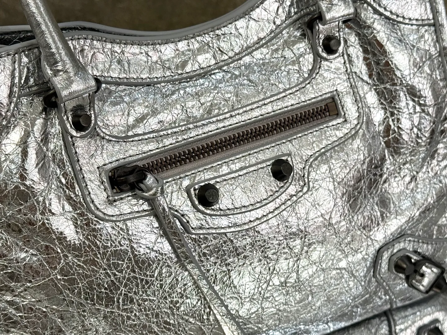 All Categories Balenciaga Women's Bags (Balenciaga) Balenciaga 1020