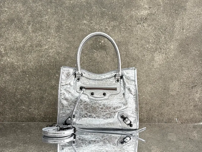 All Categories Balenciaga Women's Bags (Balenciaga) Balenciaga 1020