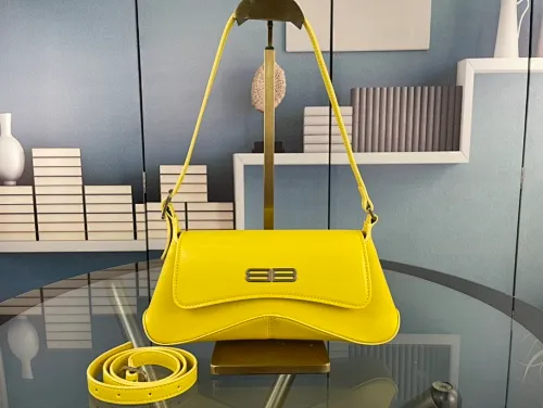 All categories Official website "Brand Women's Bags" Women's Bags 💙 BALENCIAGA 2023 latest Balenciaga crossbody bag