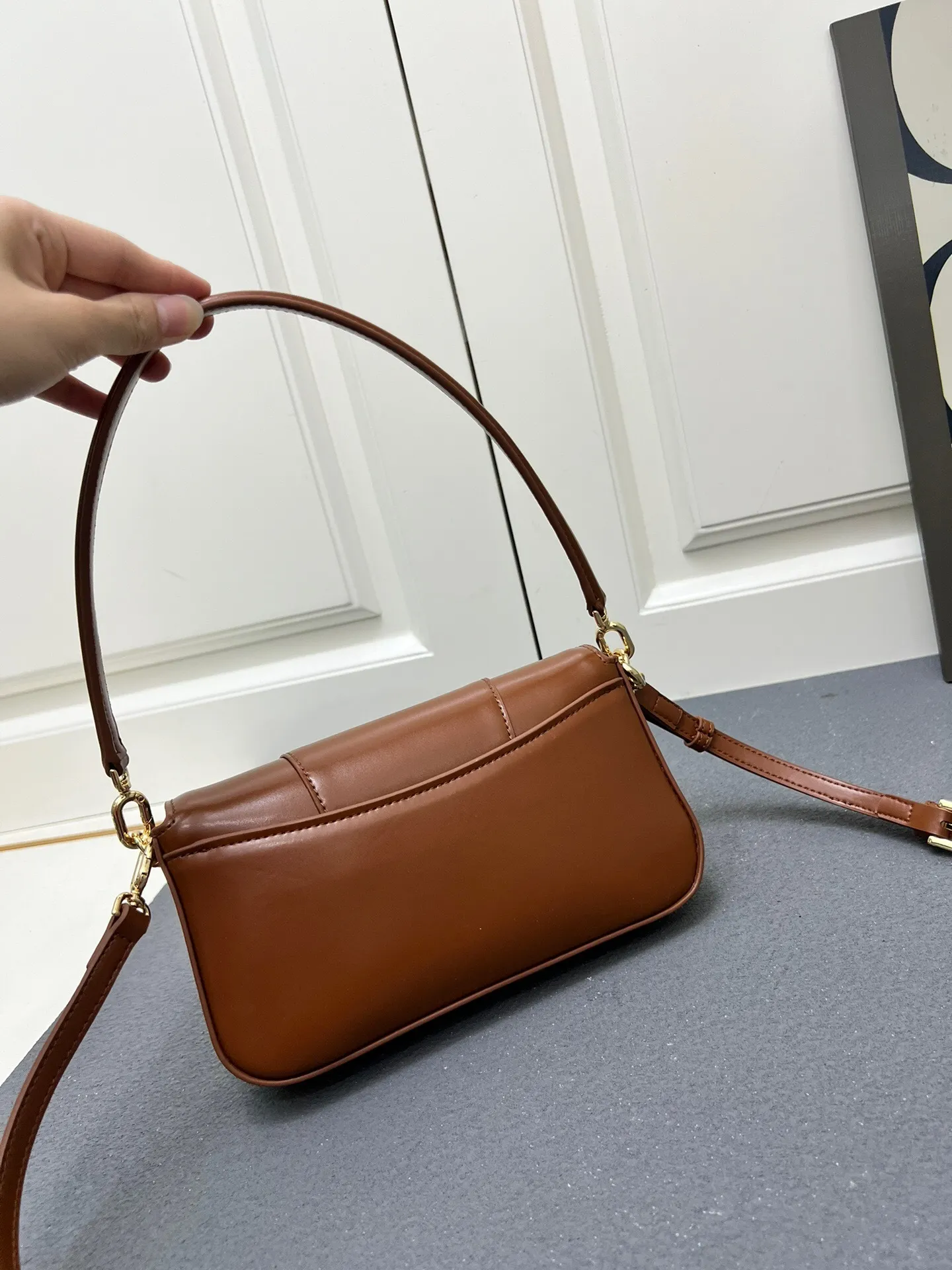 All Categories Official Website "Brand Women's Bags" Women's Bags 💙 BALENCIAGA 2025 New Balenciaga Crossbody Bag
