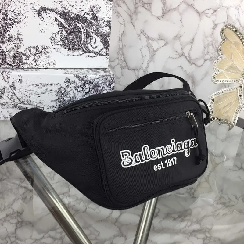 All categories Balenciaga Women's Bags (Balenciaga) Balenciaga, 097