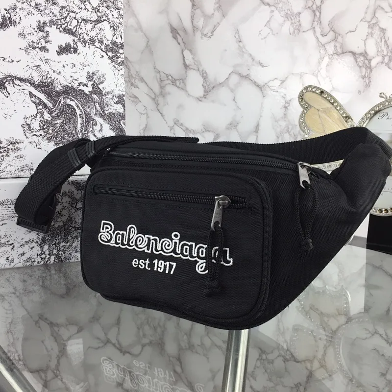 All categories Balenciaga Women's Bags (Balenciaga) Balenciaga, 097
