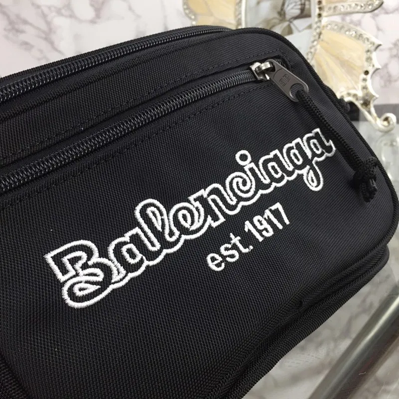 All categories Balenciaga Women's Bags (Balenciaga) Balenciaga, 097