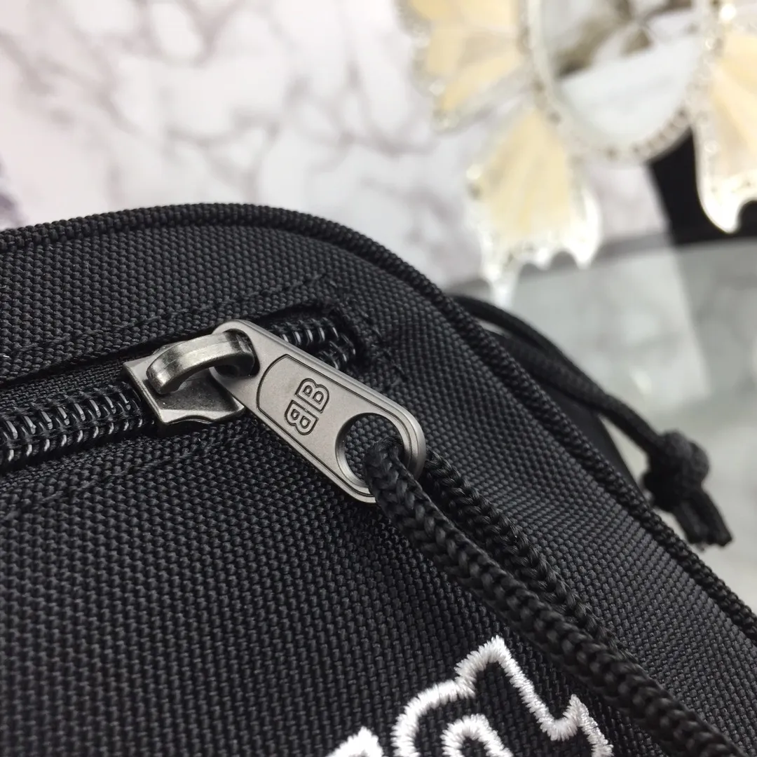 All categories Balenciaga Women's Bags (Balenciaga) Balenciaga, 097