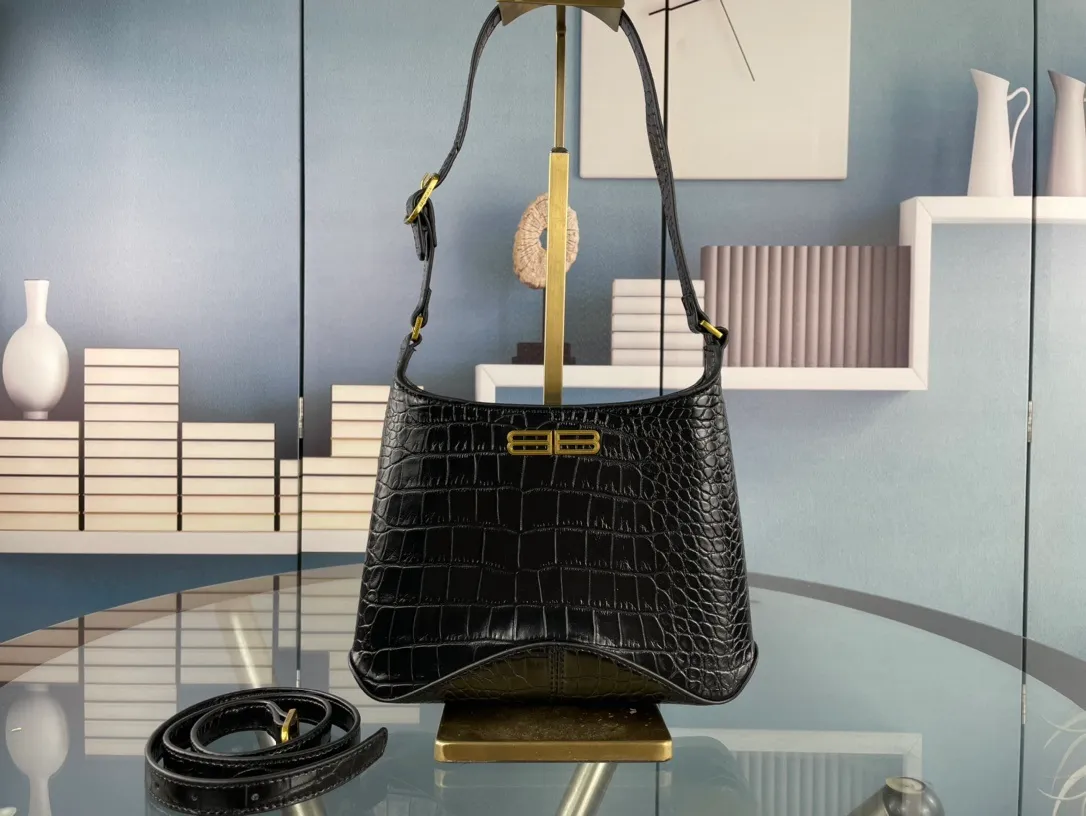 All categories Official website "Brand Women's Bags" Women's Bags 💙 BALENCIAGA 2023 latest Balenciaga crossbody bag