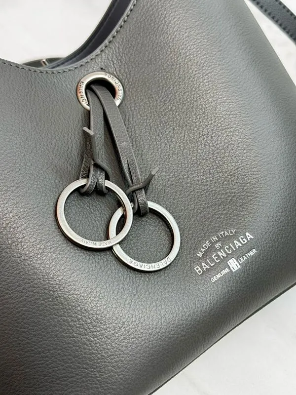 All categories Balenciaga Women's Bags (Balenciaga) Balenciaga 69982