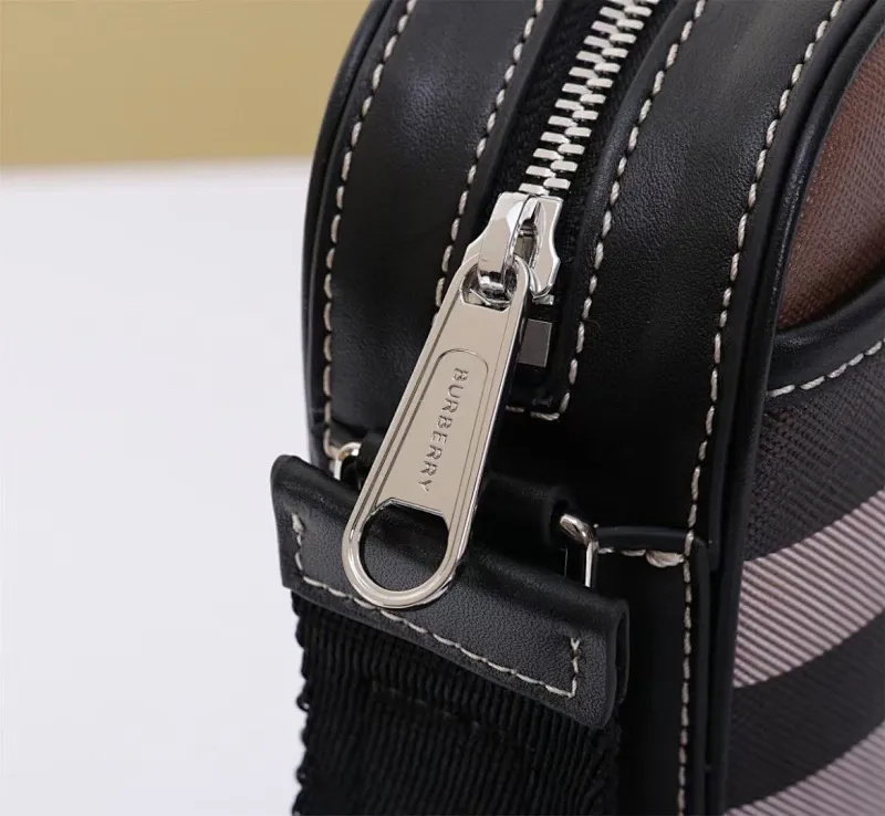 All categories Burberry men's bag (Burbrry) Burberry 85881