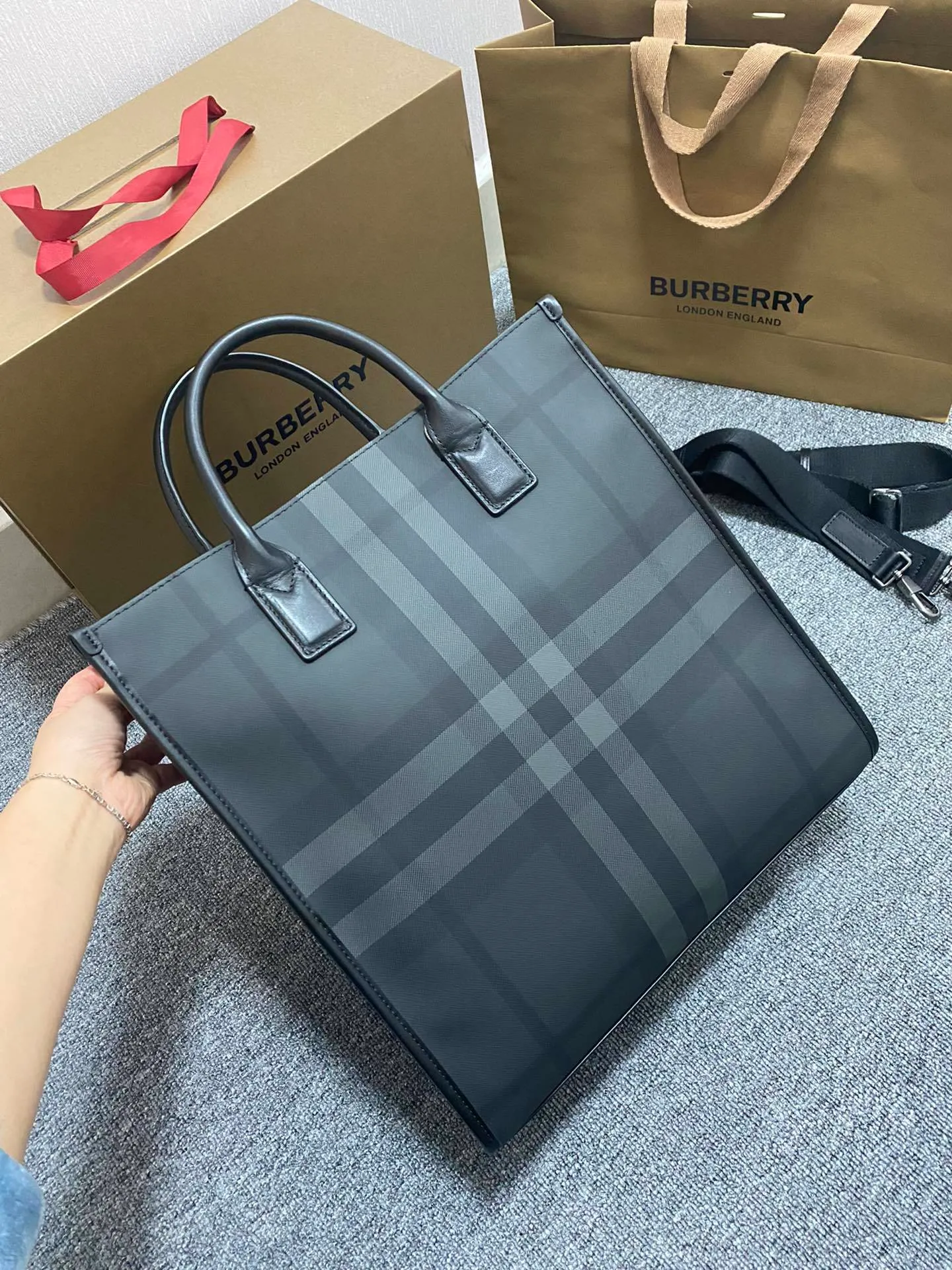All Categories 💚 Top Version Men’s Bags 💚 Burberry 2023 New Burberry Handbags