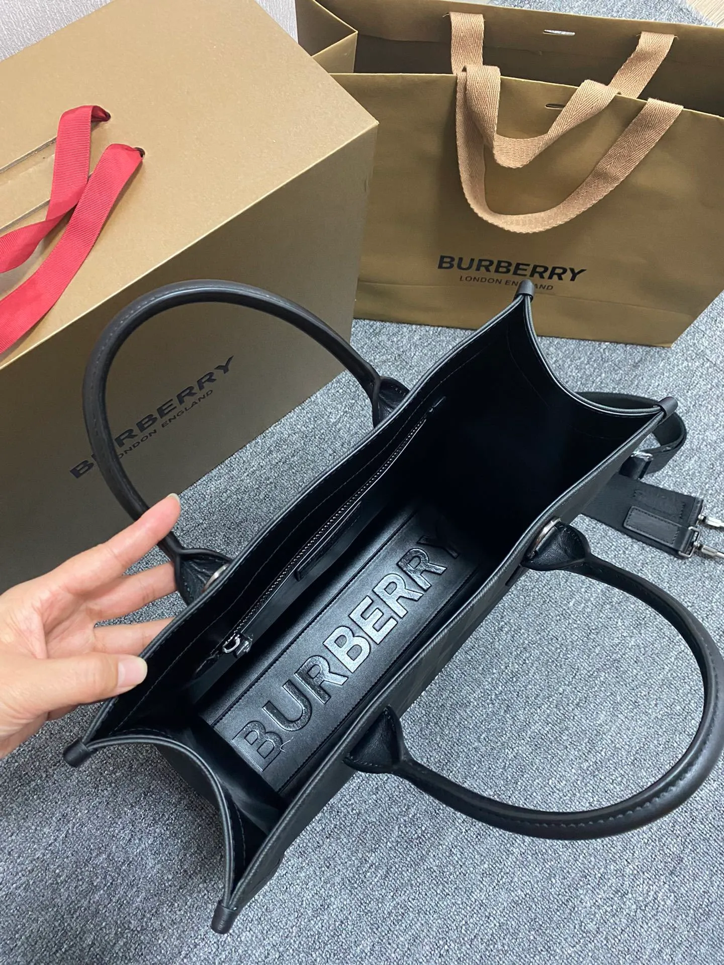 All Categories 💚 Top Version Men’s Bags 💚 Burberry 2023 New Burberry Handbags