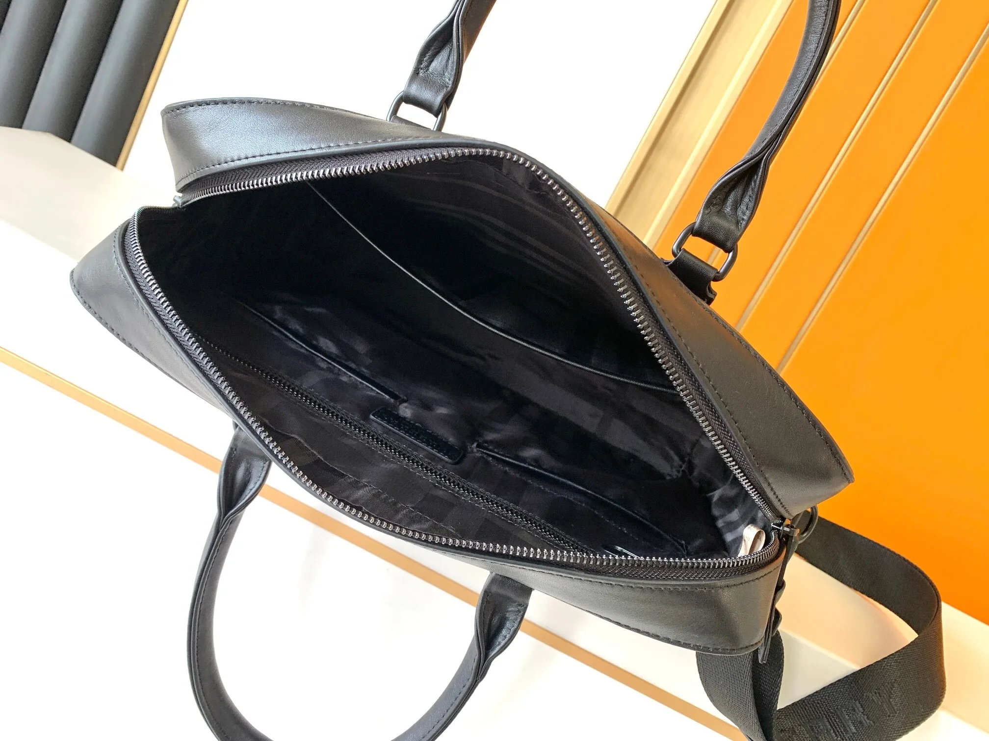 All categories 💚 Top version men’s bags 💚 Burberry 2024 official website new Burberry briefcase
