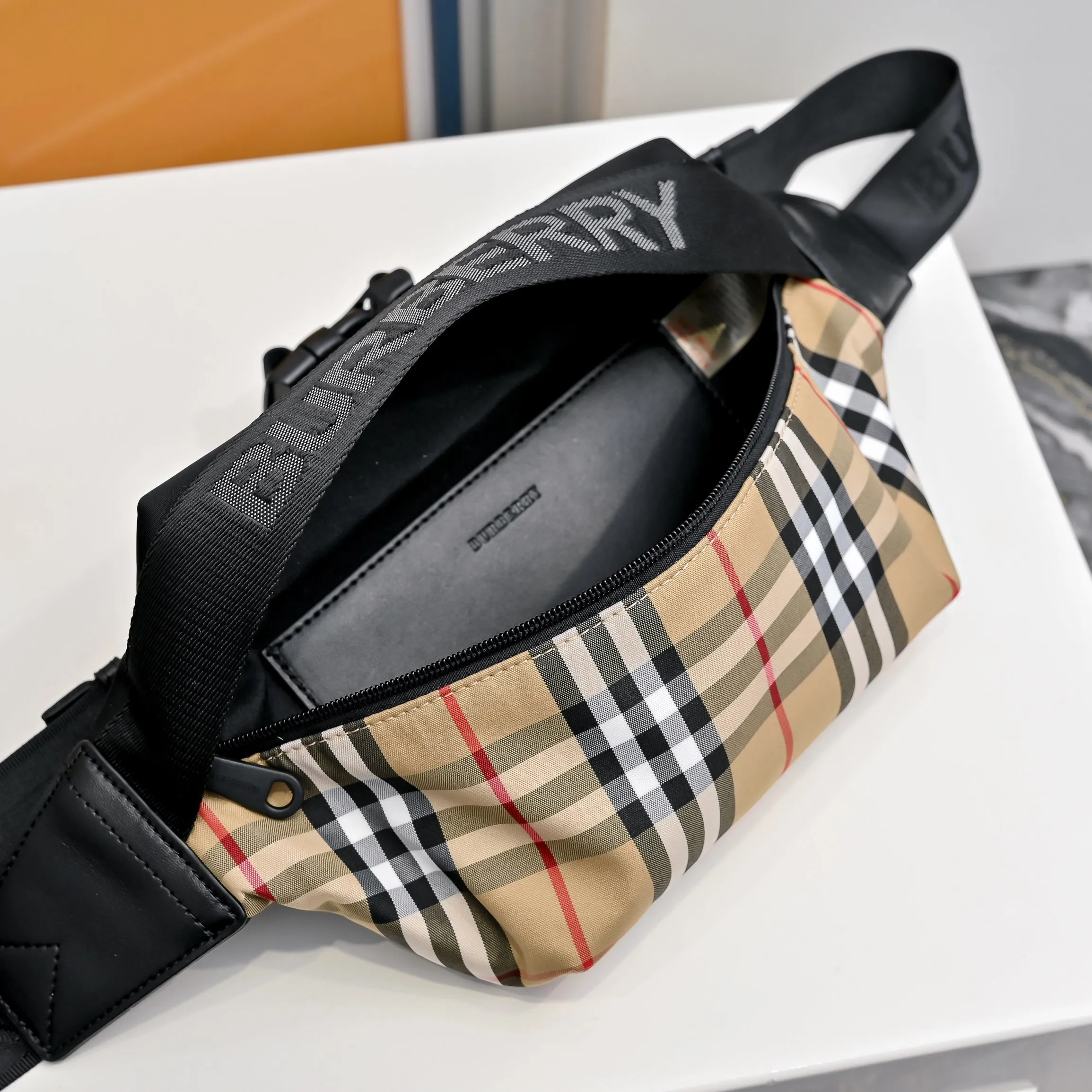 All categories Burberry men's bag (Burbrry) Burberry 2915