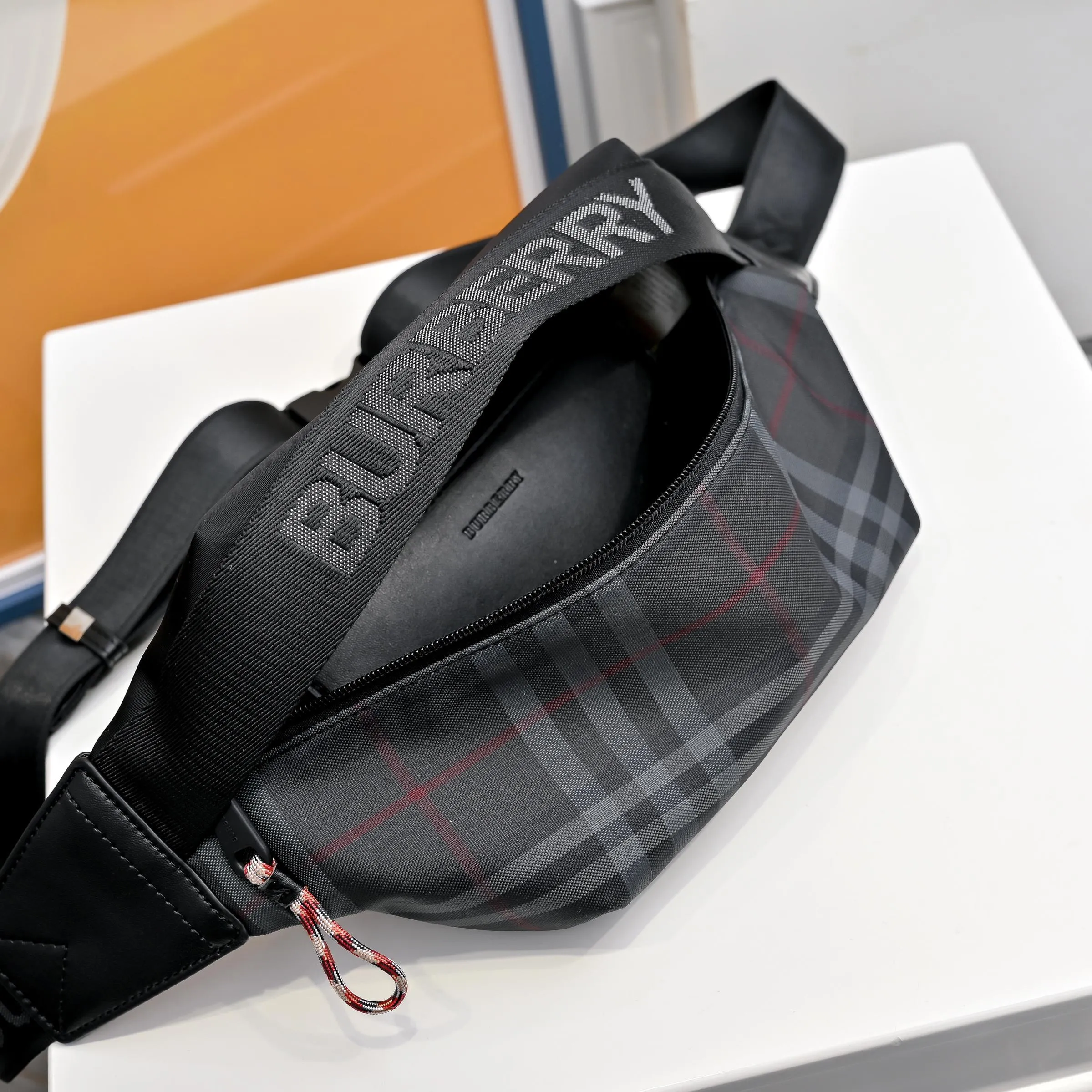 All categories Burberry men's bag (Burbrry) Burberry 2915