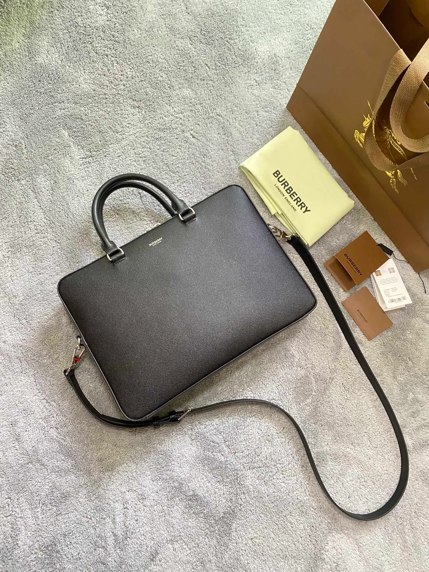 All Categories Burberry Men's Bag (Burbrry) Original Burberry 37927-2