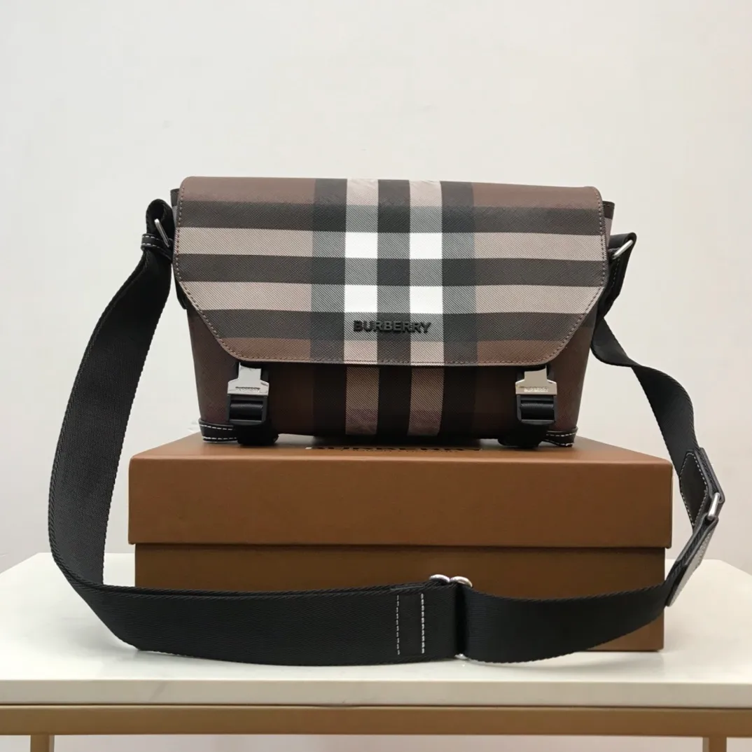 All categories Burberry men's bags (Burbrry) Burberry original order 80528991-1