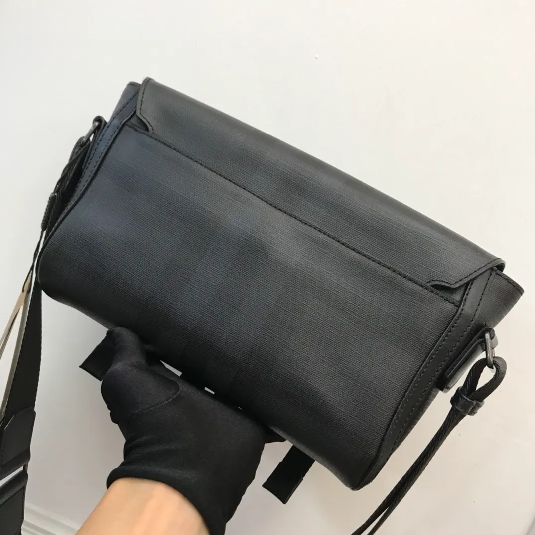 All categories Burberry men's bags (Burbrry) Burberry original order 80528991-1