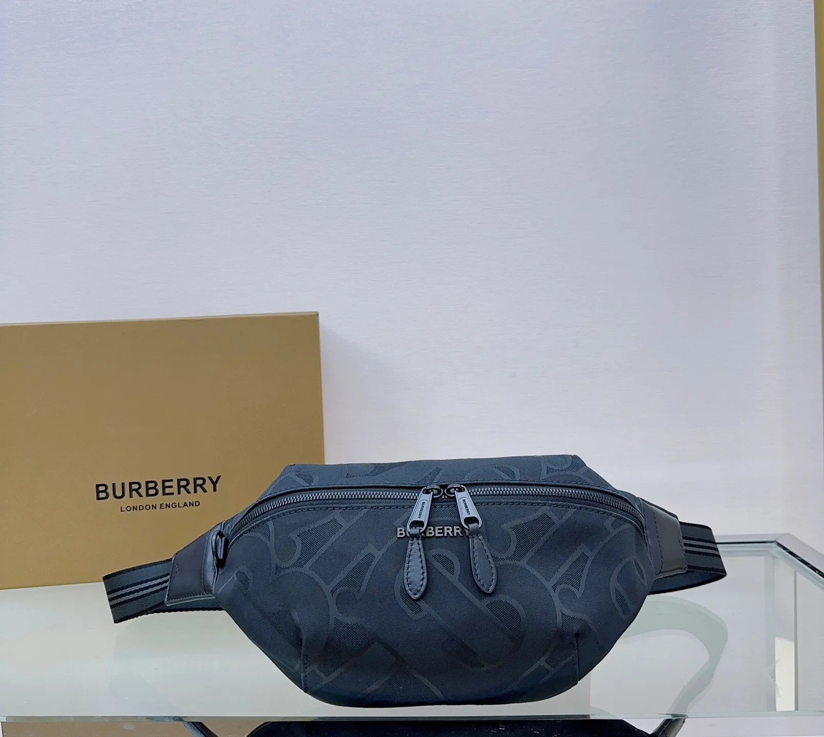 All categories 💚 Top version men’s bags 💚 Burberry 2025 official website new Burberry waist bag