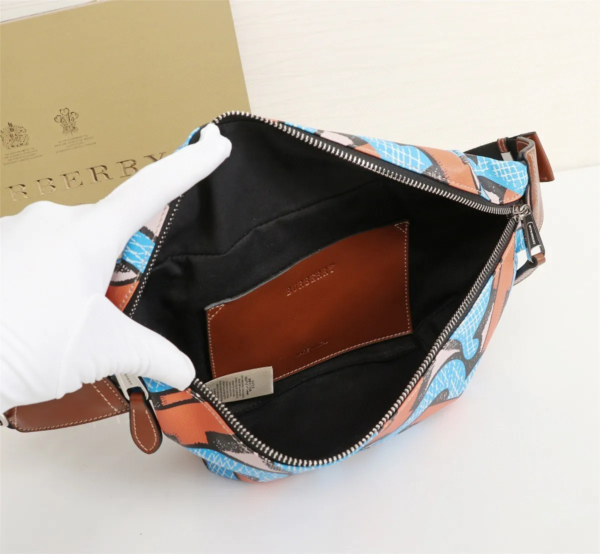 All categories Burberry men's bags (Burbrry) Burberry, 3556