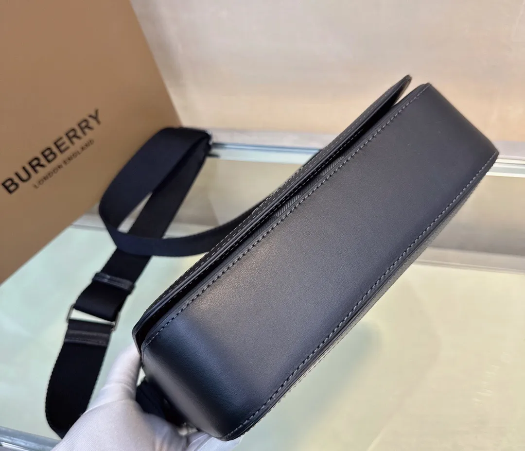 All categories Burberry men's bag (Burbrry) Burberry 8413