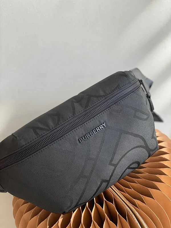 All categories Burberry men's bag (Burbrry) Burberry 40715