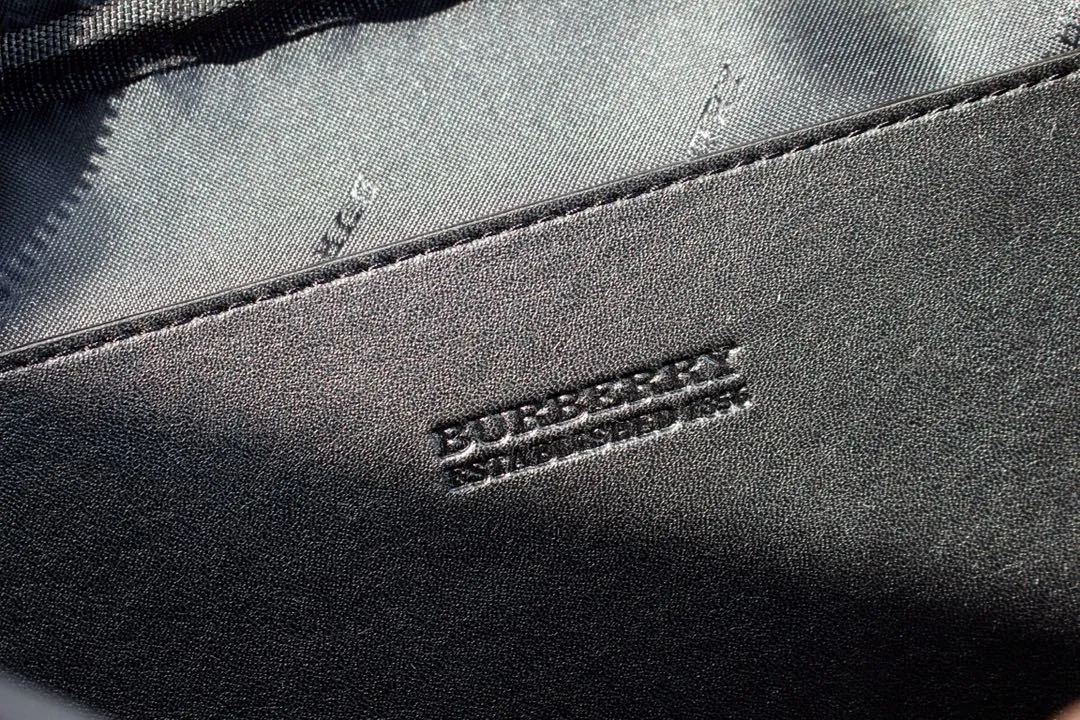 All categories Burberry men's bag (Burbrry) Burberry OT137-4