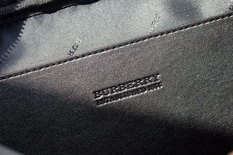 All categories Burberry men's bag (Burbrry) Burberry OT137-4