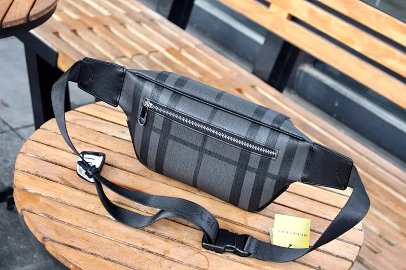 All categories Burberry men's bag (Burbrry) Burberry OT137-4
