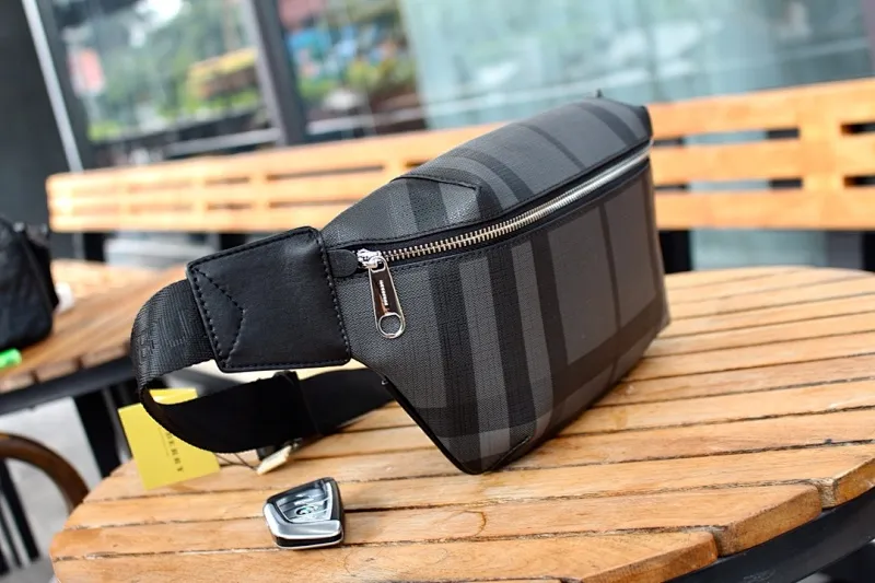 All categories Burberry men's bag (Burbrry) Burberry OT137-4