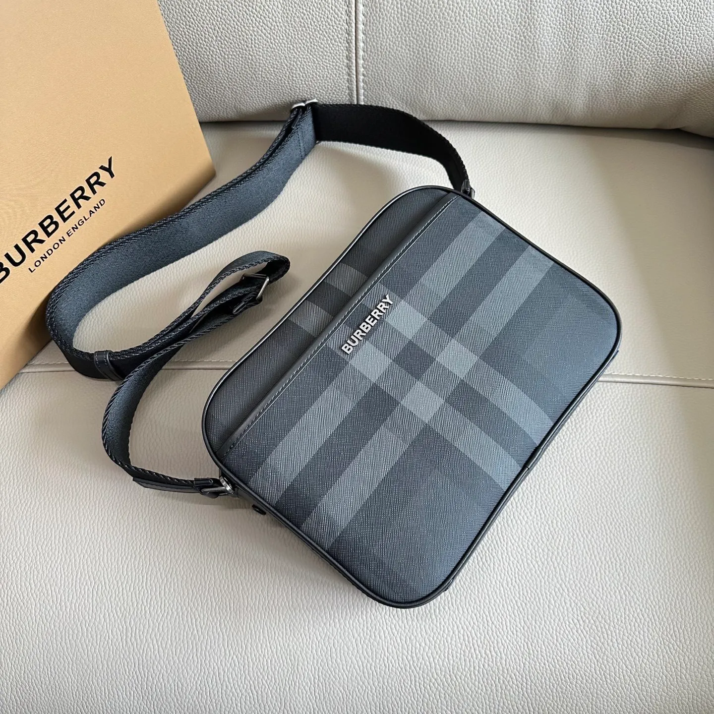 All categories Burberry men's bag (Burbrry) Burberry 8412