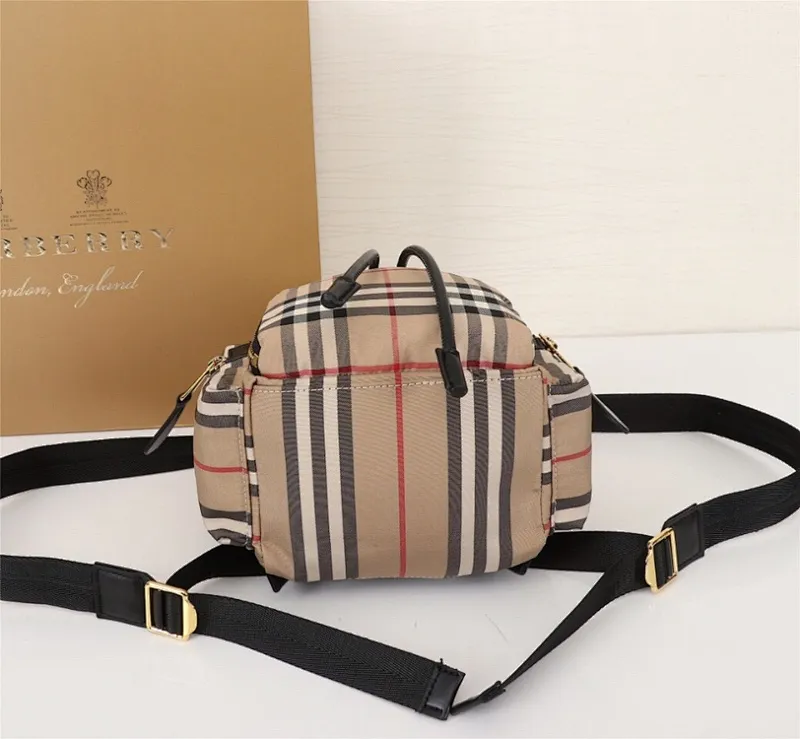 All categories Burberry men's bags (Burbrry) Burberry, 9215