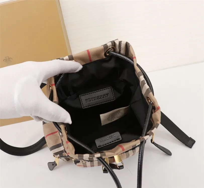 All categories Burberry men's bags (Burbrry) Burberry, 9215