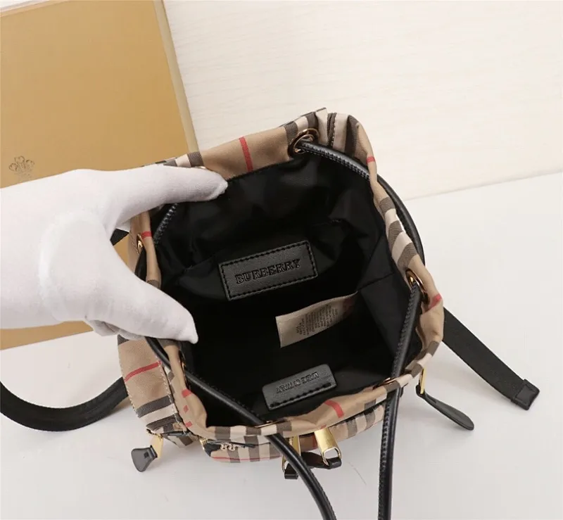 All categories Burberry men's bags (Burbrry) Burberry, 9215