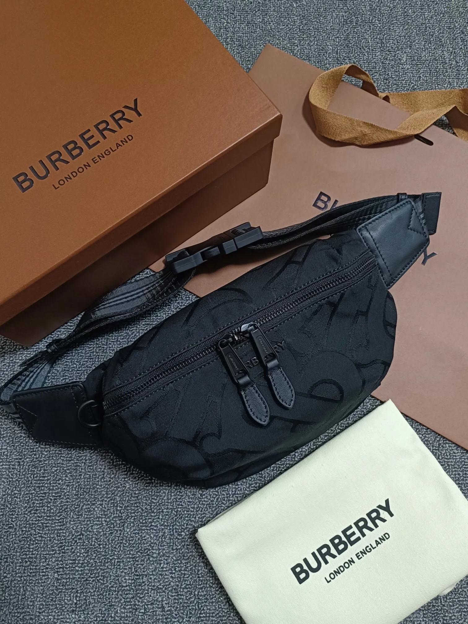 All Categories 💚 Top Version Men’s Bags 💚 Burberry 2023 New Burberry Belt Bag