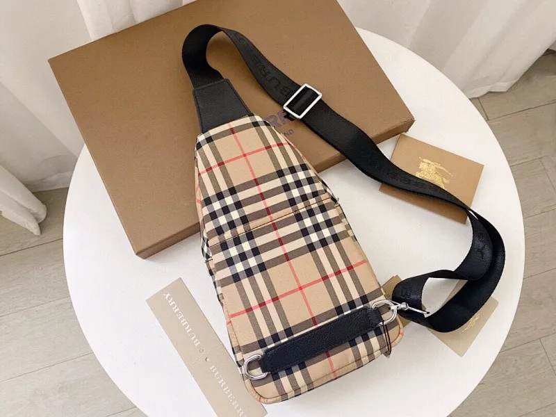 All categories Burberry men's bag (Burbrry) Burberry 0389-4