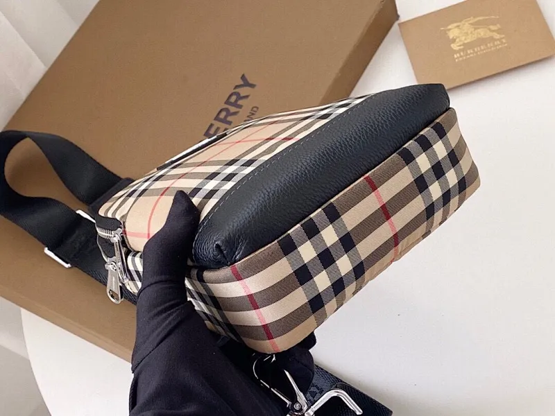 All categories Burberry men's bag (Burbrry) Burberry 0389-4