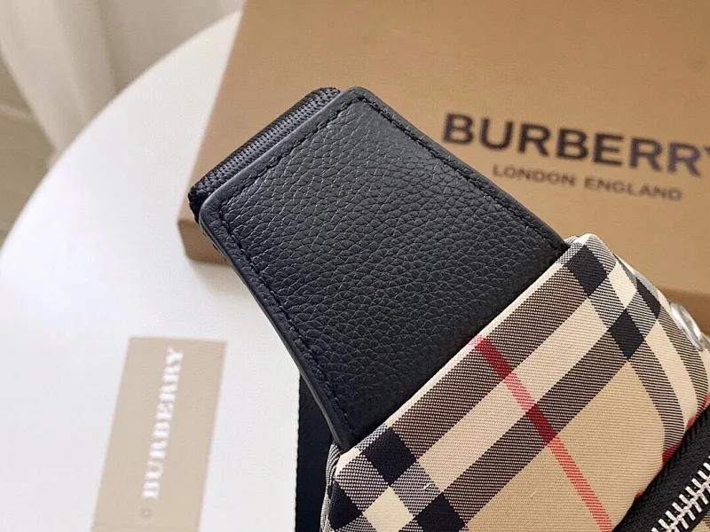 All categories Burberry men's bag (Burbrry) Burberry 0389-4