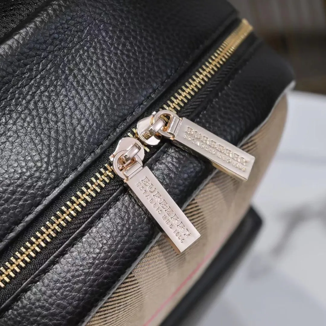 All categories Burberry men's bag (Burbrry) Burberry 1019