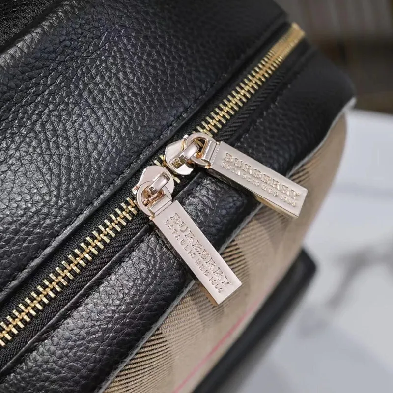 All categories Burberry men's bag (Burbrry) Burberry 1019