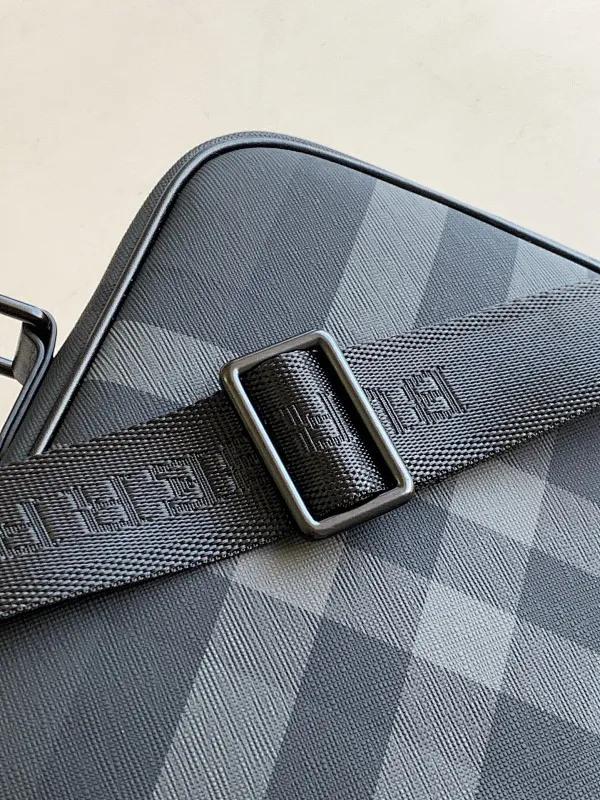 All categories 💚 Top version men’s bags 💚 Burberry 2024 official website new Burberry crossbody bag