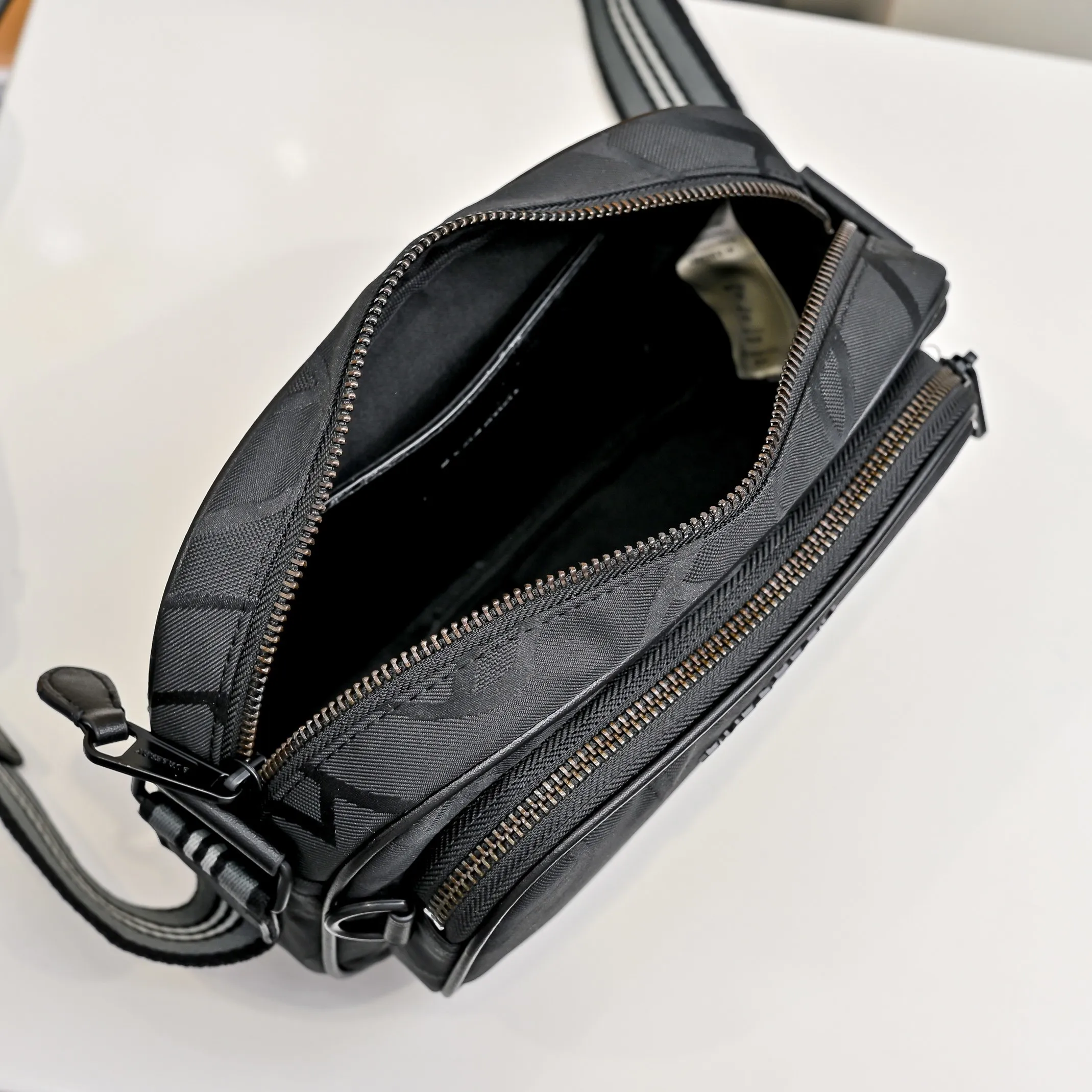 All categories Burberry men's bag (Burbrry) Burberry 2216
