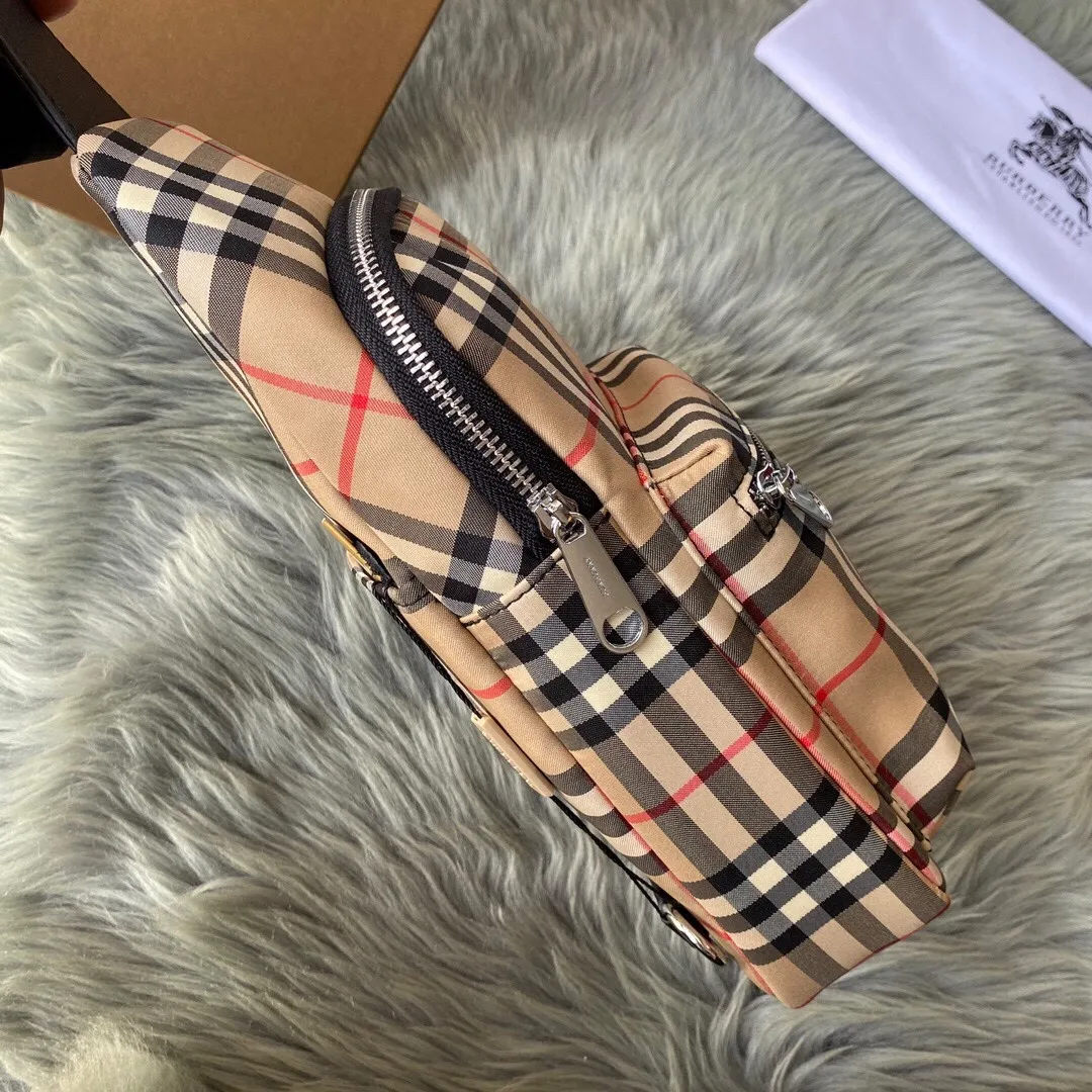 All categories Burberry men's bag (Burbrry) Burberry 0T178-4