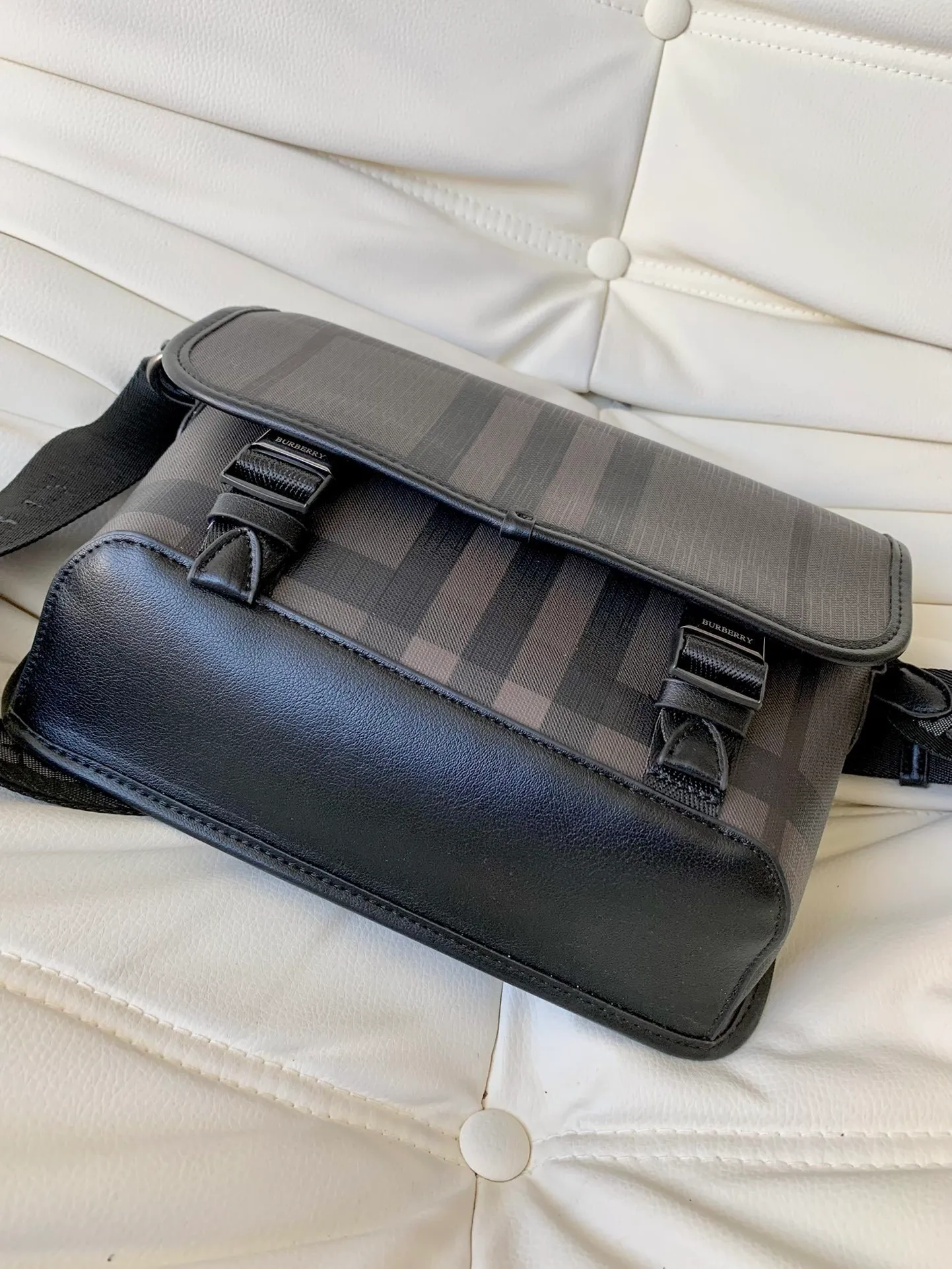 All categories Burberry men's bag (Burbrry) Burberry 2820